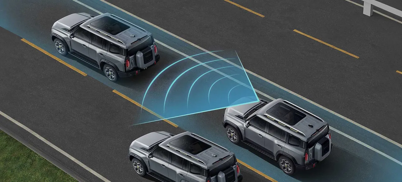 Illustration of a T2 holding its distance behind another car on the motorway